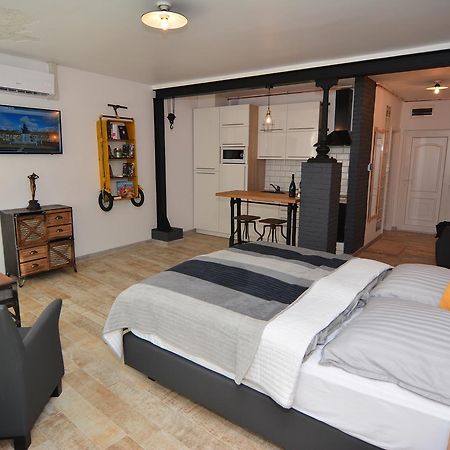Mini Loft Apartman إغير المظهر الخارجي الصورة