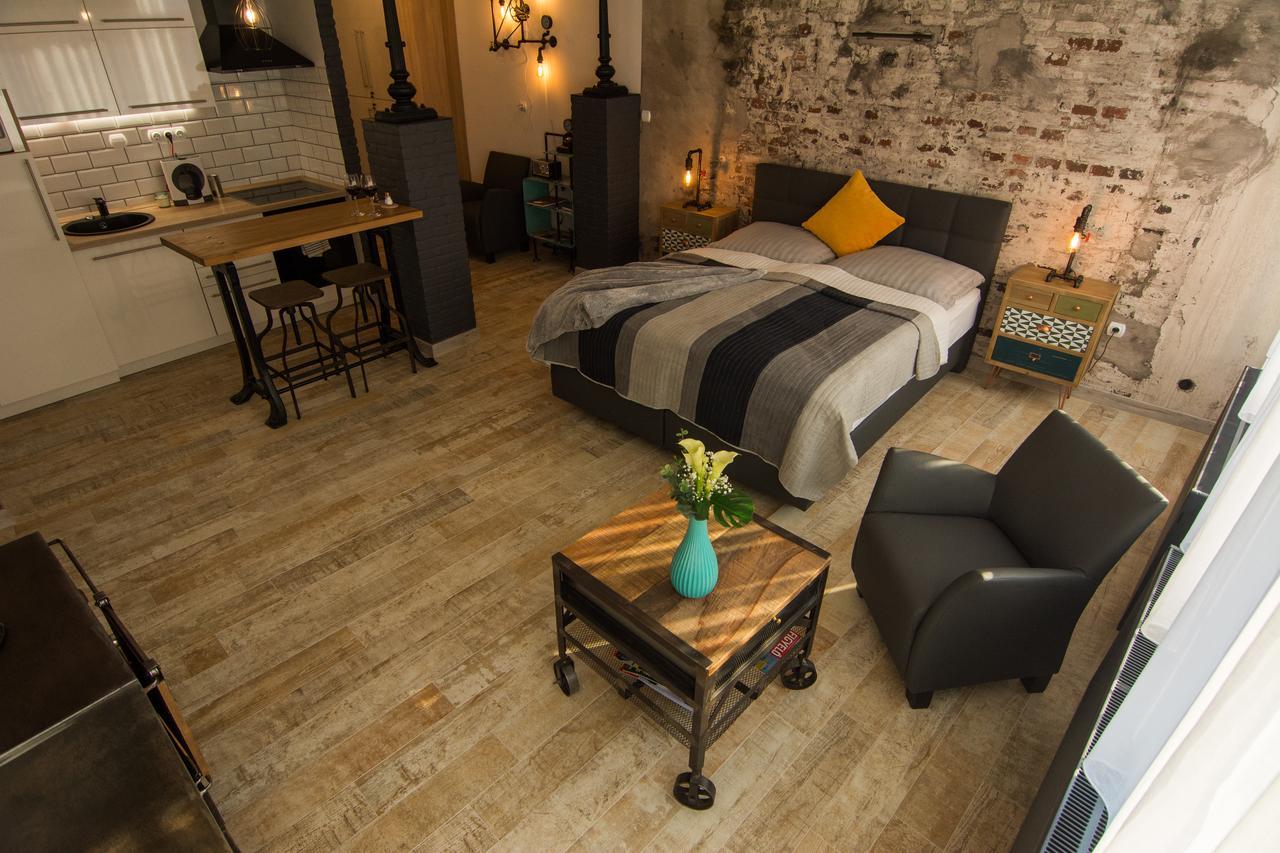 Mini Loft Apartman إغير المظهر الخارجي الصورة